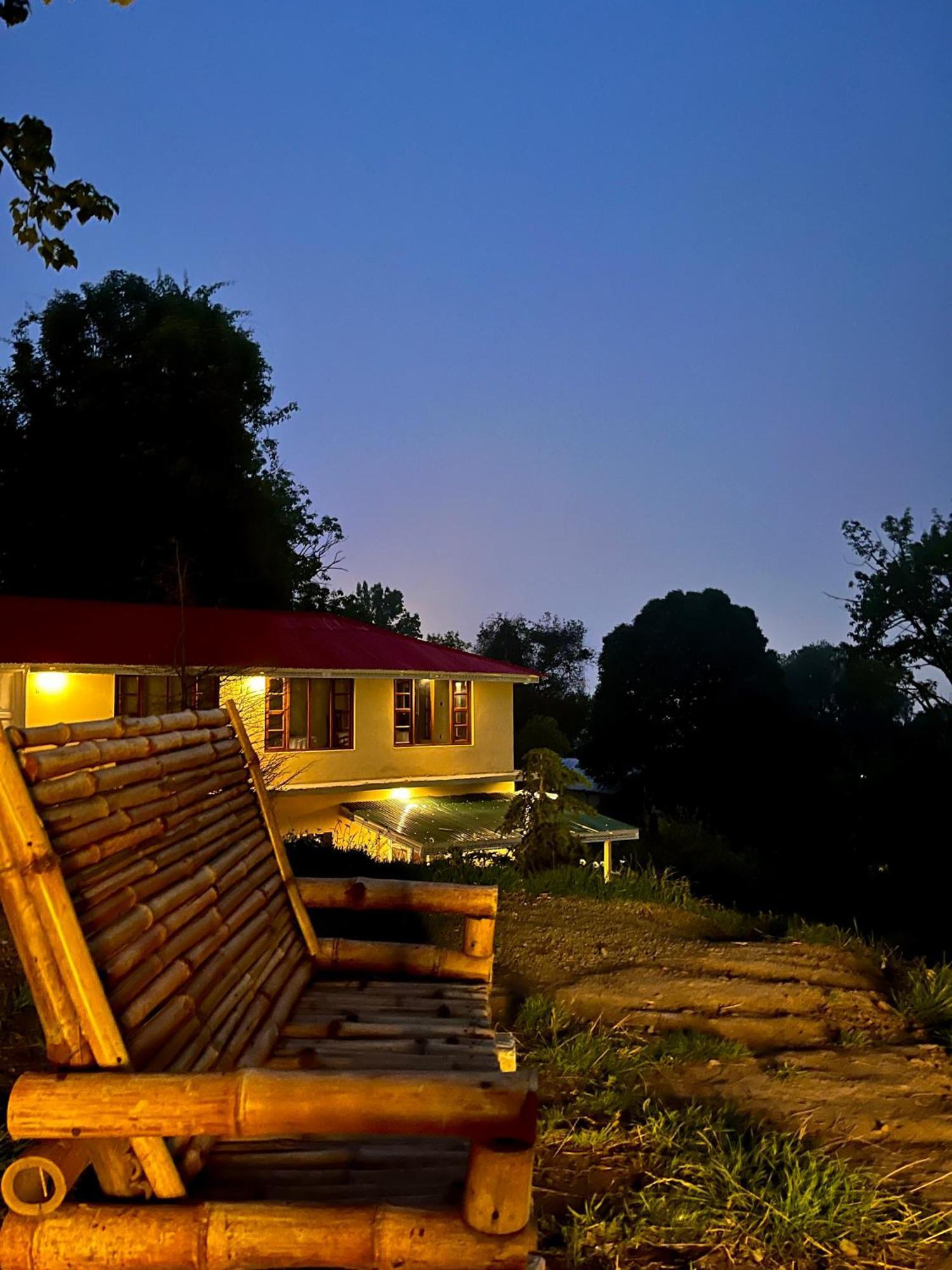 Misty Peaks Resort Murree Exterior photo