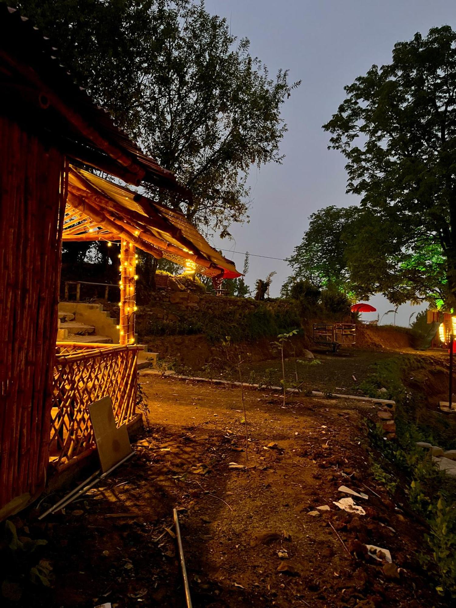 Misty Peaks Resort Murree Exterior photo